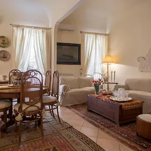 real-teatro-apartment.palermohotels.org/